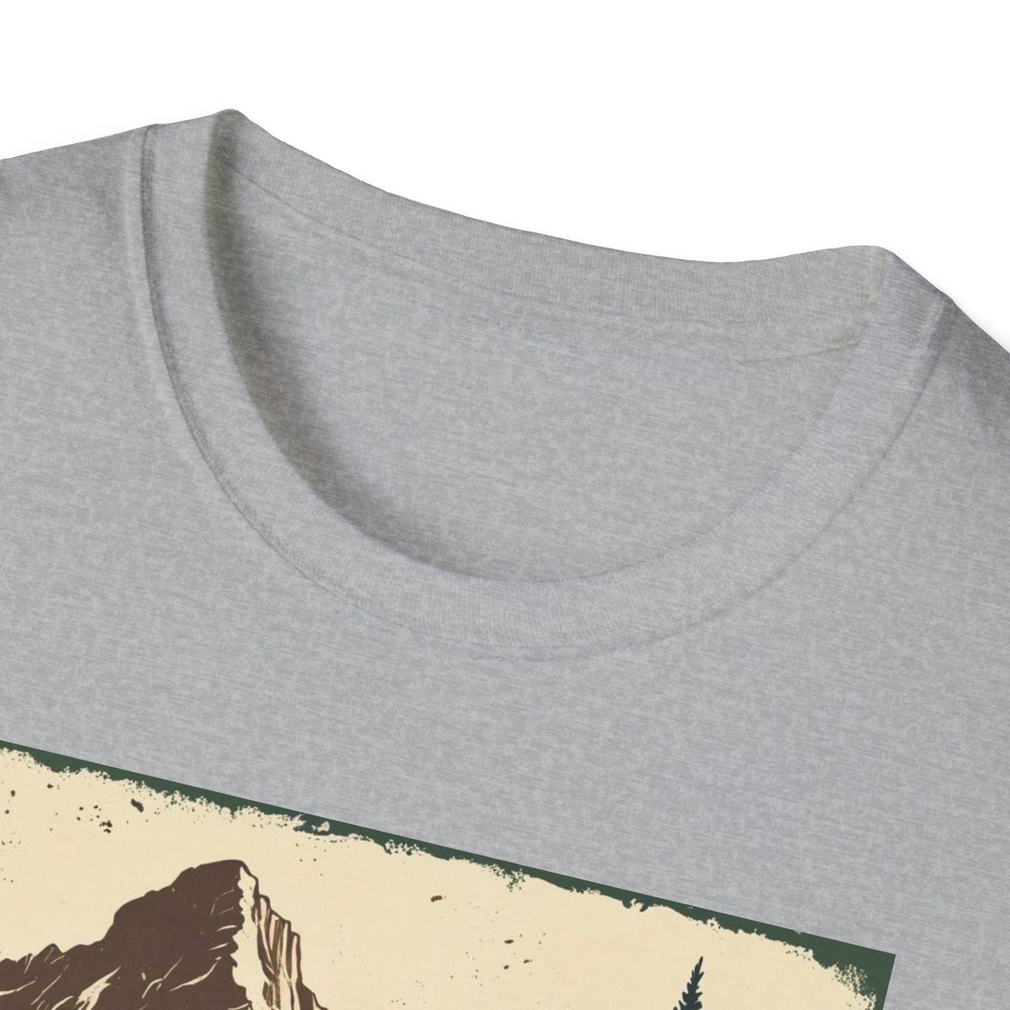 Montana Nature Tee – Softstyle Vintage Shirt for Hikers & Travelers