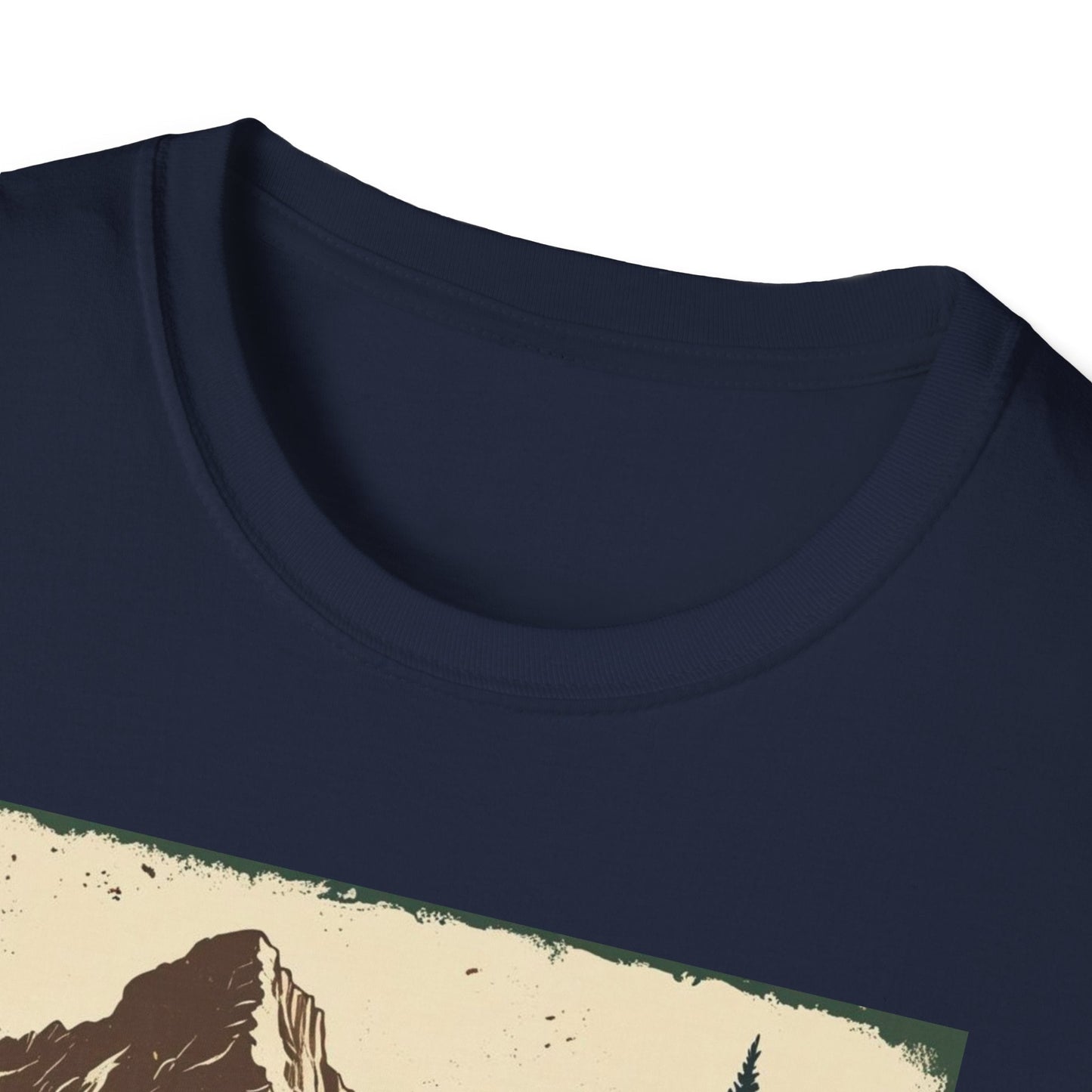 Montana Nature Tee – Softstyle Vintage Shirt for Hikers & Travelers