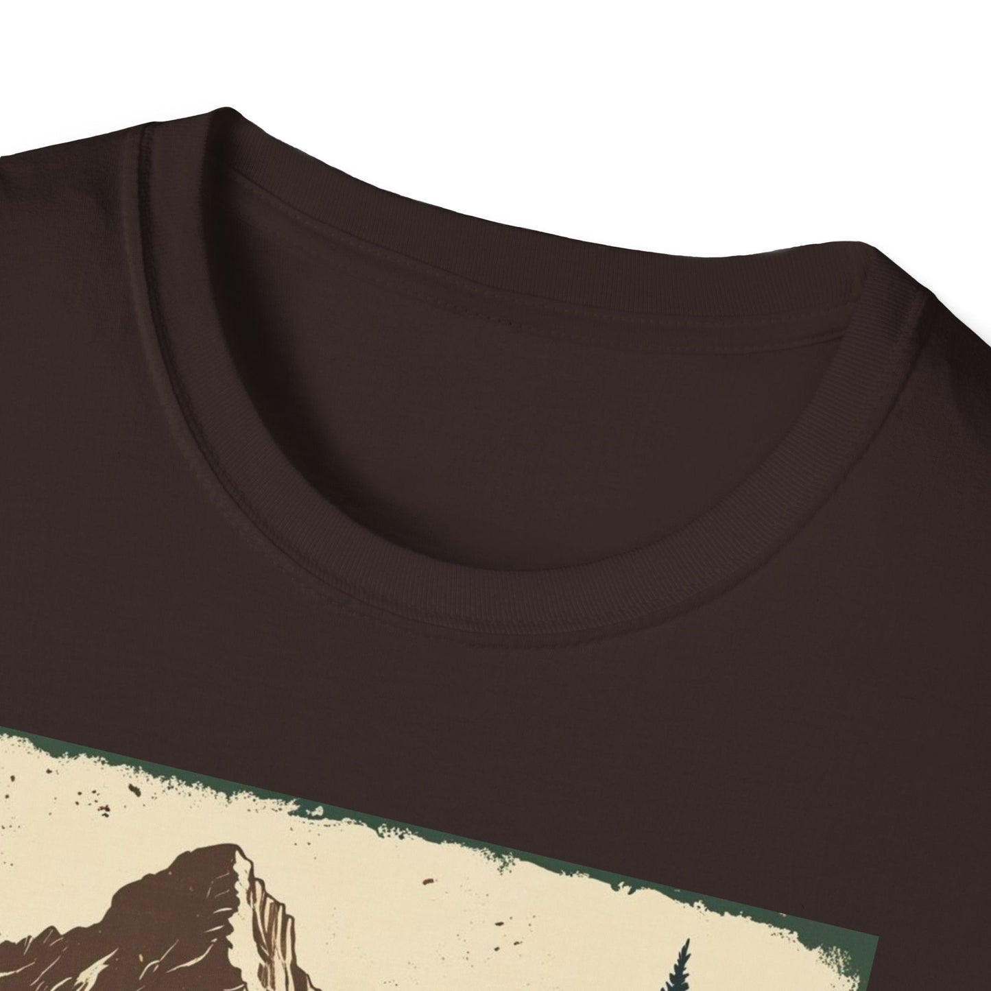 Montana Nature Tee – Softstyle Vintage Shirt for Hikers & Travelers