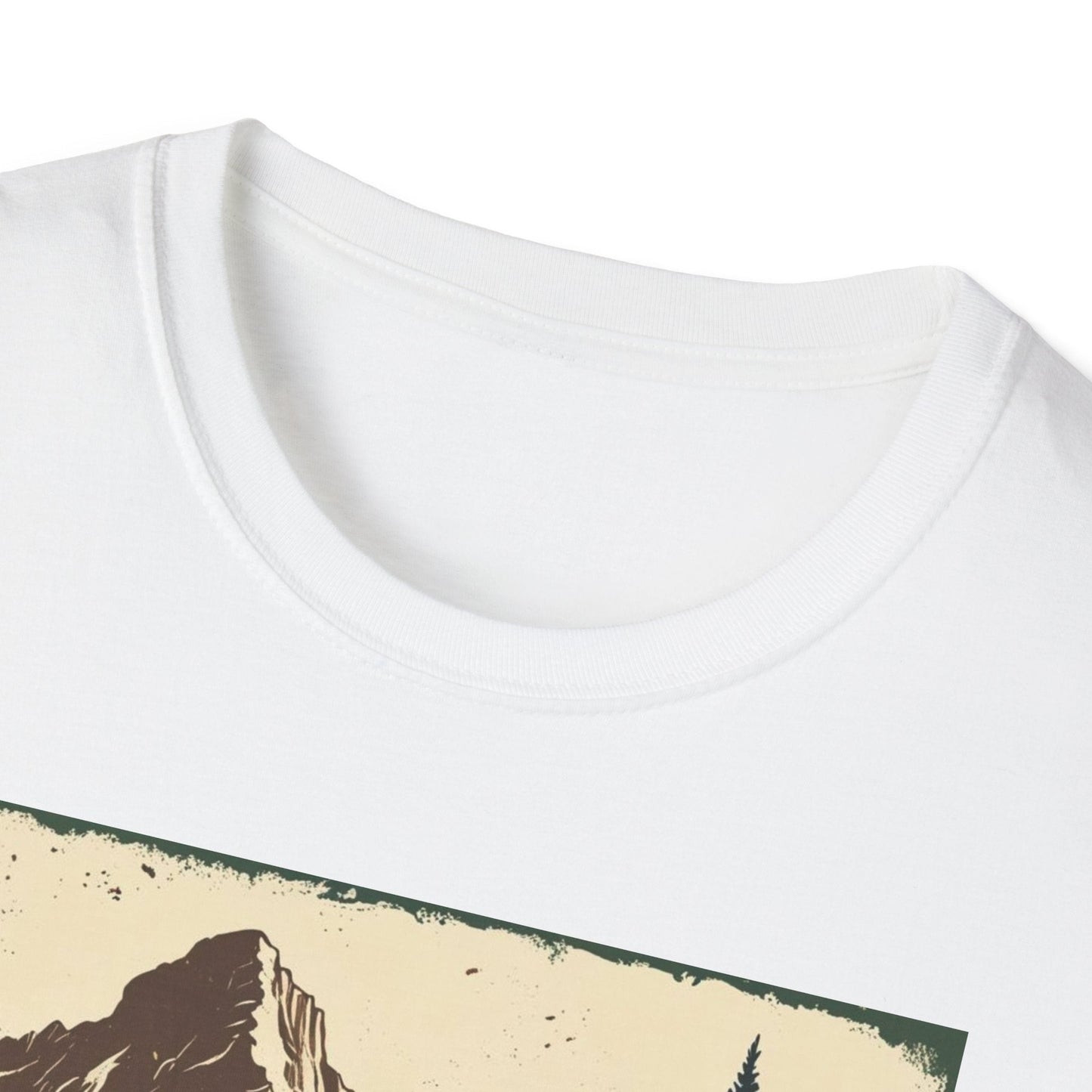 Montana Nature Tee – Softstyle Vintage Shirt for Hikers & Travelers